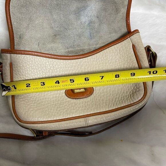Dooney & Bourke vintage leather beige with tan trims and strap crossbody bag - Picture 13 of 15